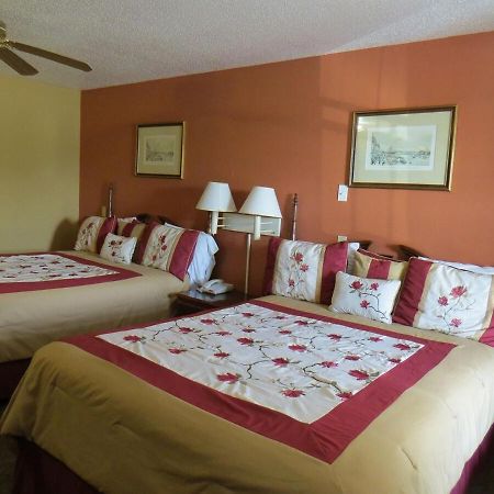 First Western Inn Caseyville エクステリア 写真