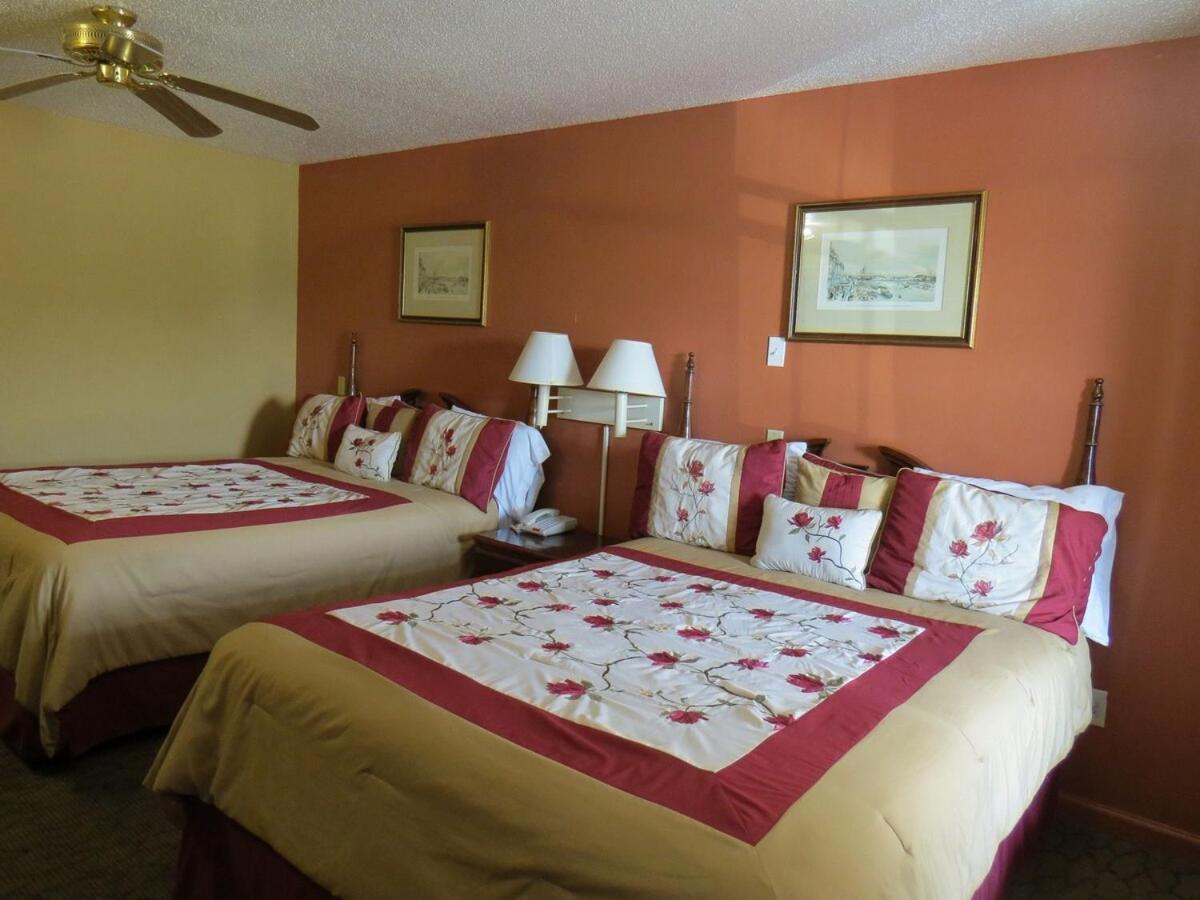 First Western Inn Caseyville エクステリア 写真