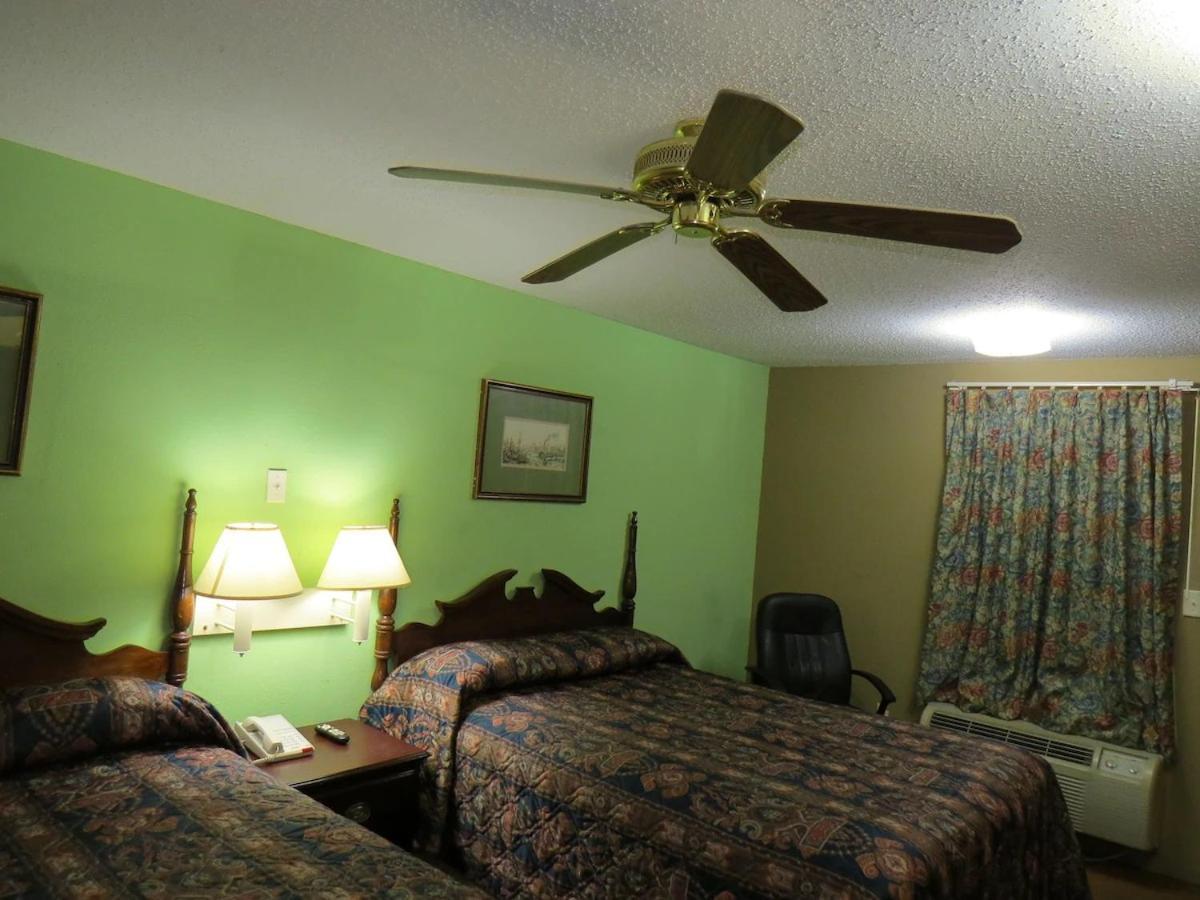 First Western Inn Caseyville エクステリア 写真